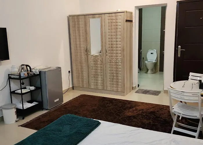 Muscat Airport Guesthouse All Private Ensuite Rooms