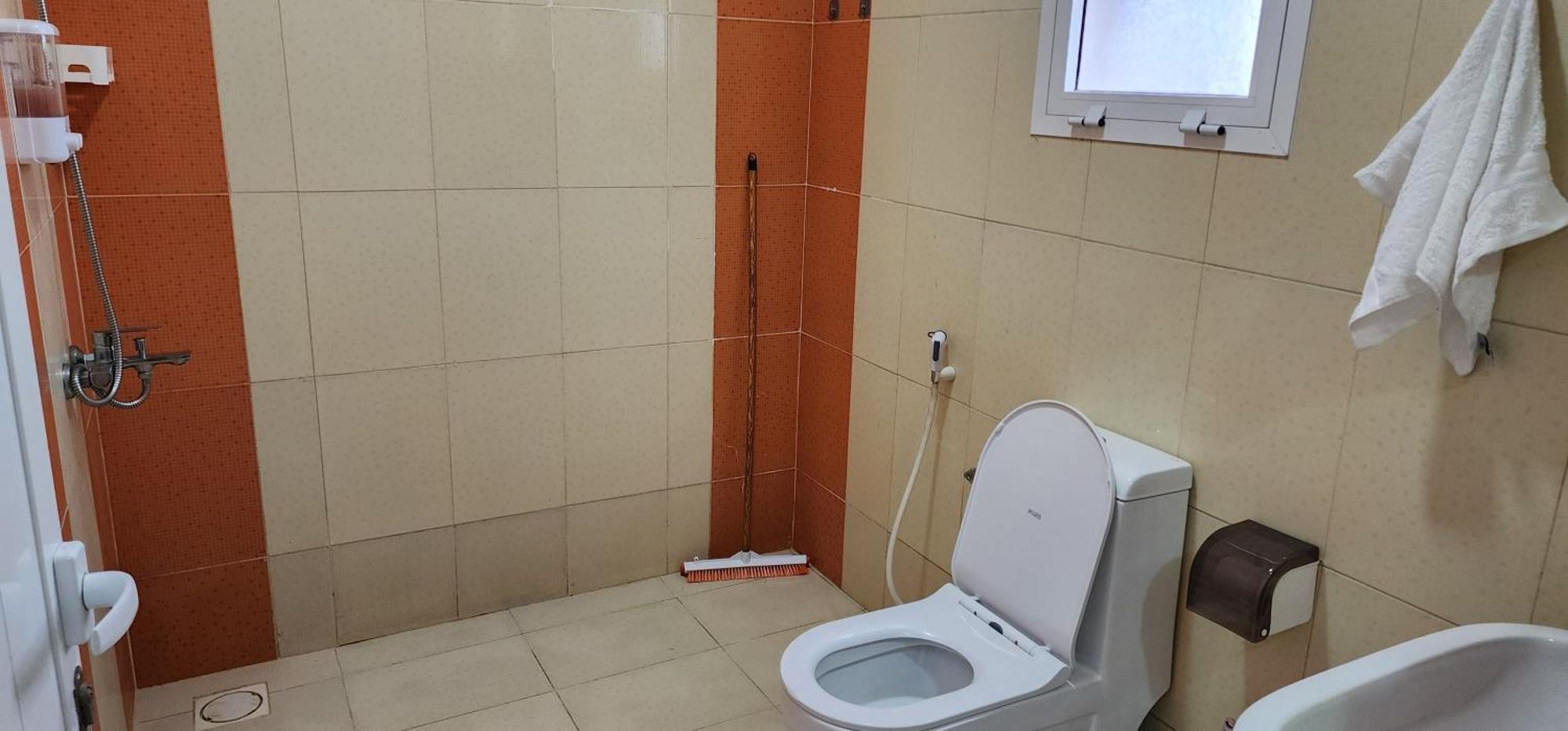 Muscat Airport Guesthouse All Private Ensuite Rooms Maison d'hôtes *