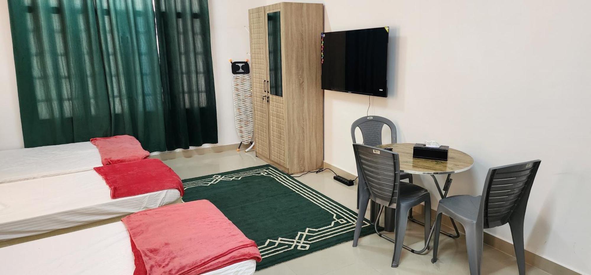 Muscat Airport Guesthouse All Private Ensuite Rooms * Mascate