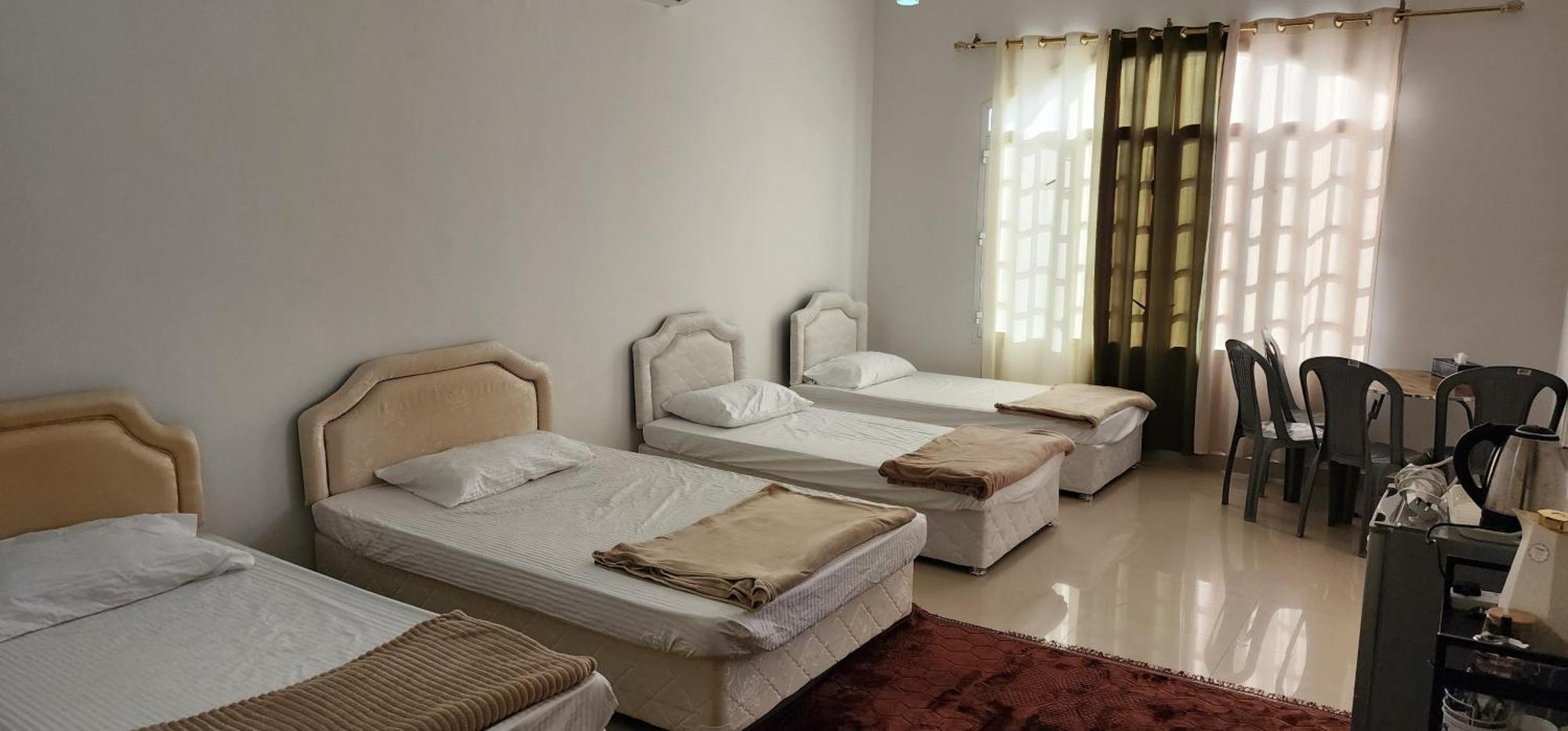 Muscat Airport Guesthouse All Private Ensuite Rooms * Mascate